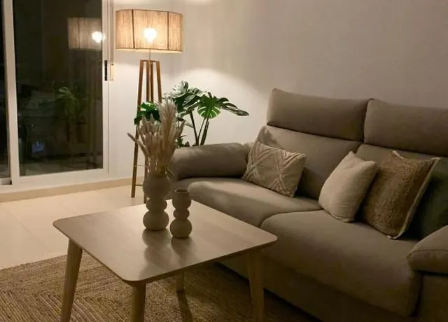 Salon confortable avec climatisation