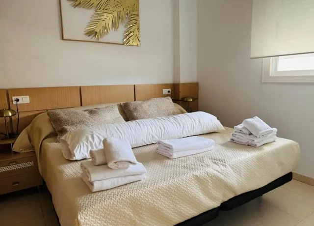 Chambre principale avec lit double