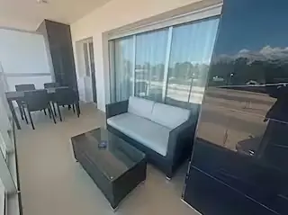 Terraza con zona de estar y vistas al mar