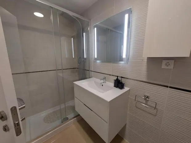 Baño con ducha